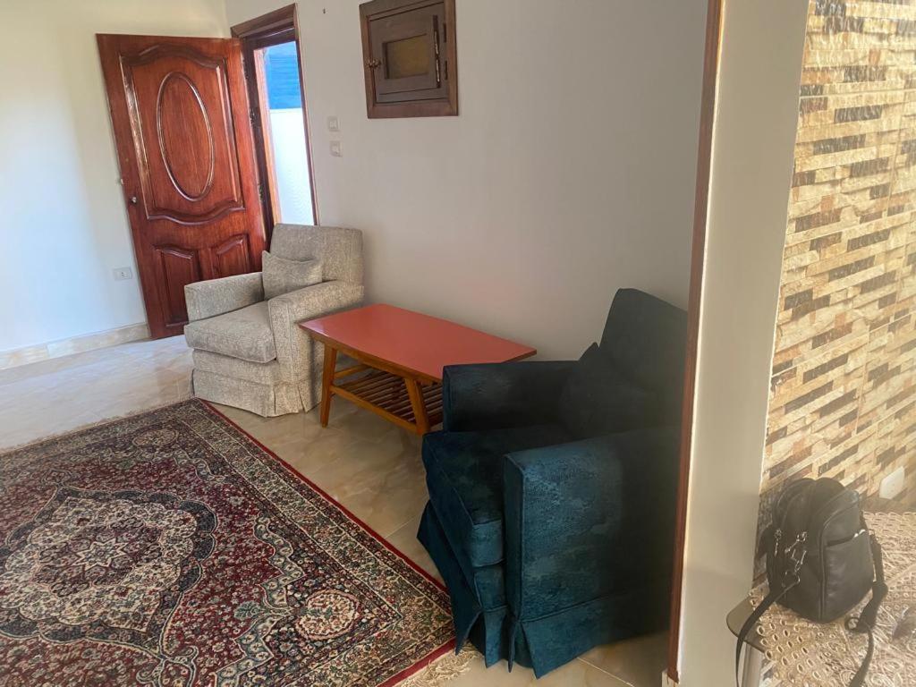 Salah Eldin 2 Bed Rooms Super Lux Chalet Apartment , Garden&Sea View, First Floor , Family Only سوبر لوكس شاليه دور اول المعموره الشاطىء بجوار المنتزه Mamoura Alexandria مع كارنيهات الدخول طول السنه و الشاطىء الخاص من اول مايو لنهايه اكتوبر للعائلات Exterior foto